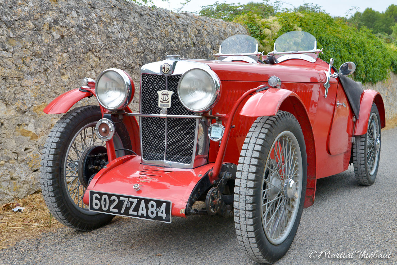 La MG type J voiture de sport produite par MG de 1932 à 1934. Restauration Authentic Garage Saint Cannat