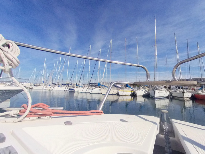 Annonce bateau occasion en 360° Yacht Méditerranée – Marseille